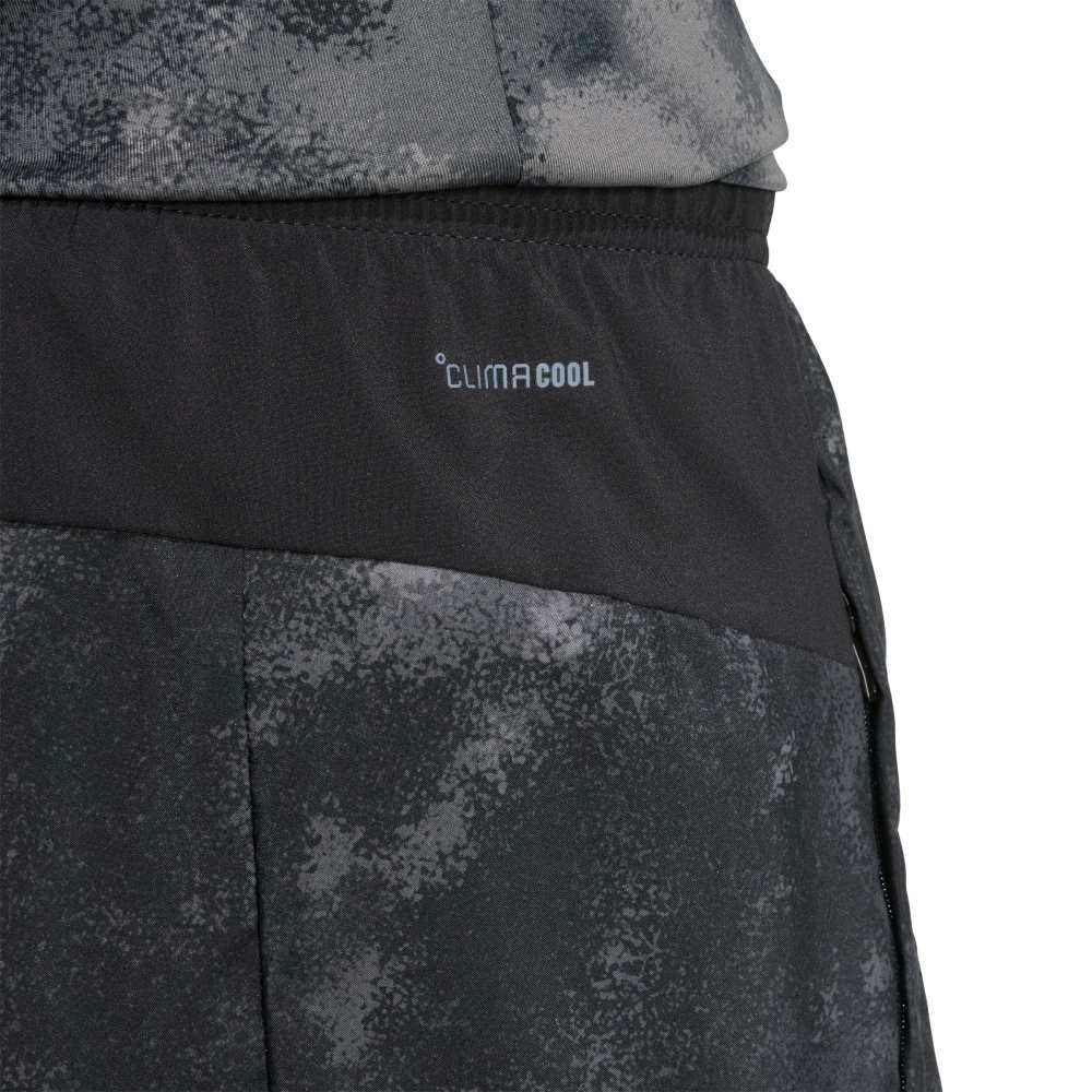 شورت تدريب برسمة موسمية