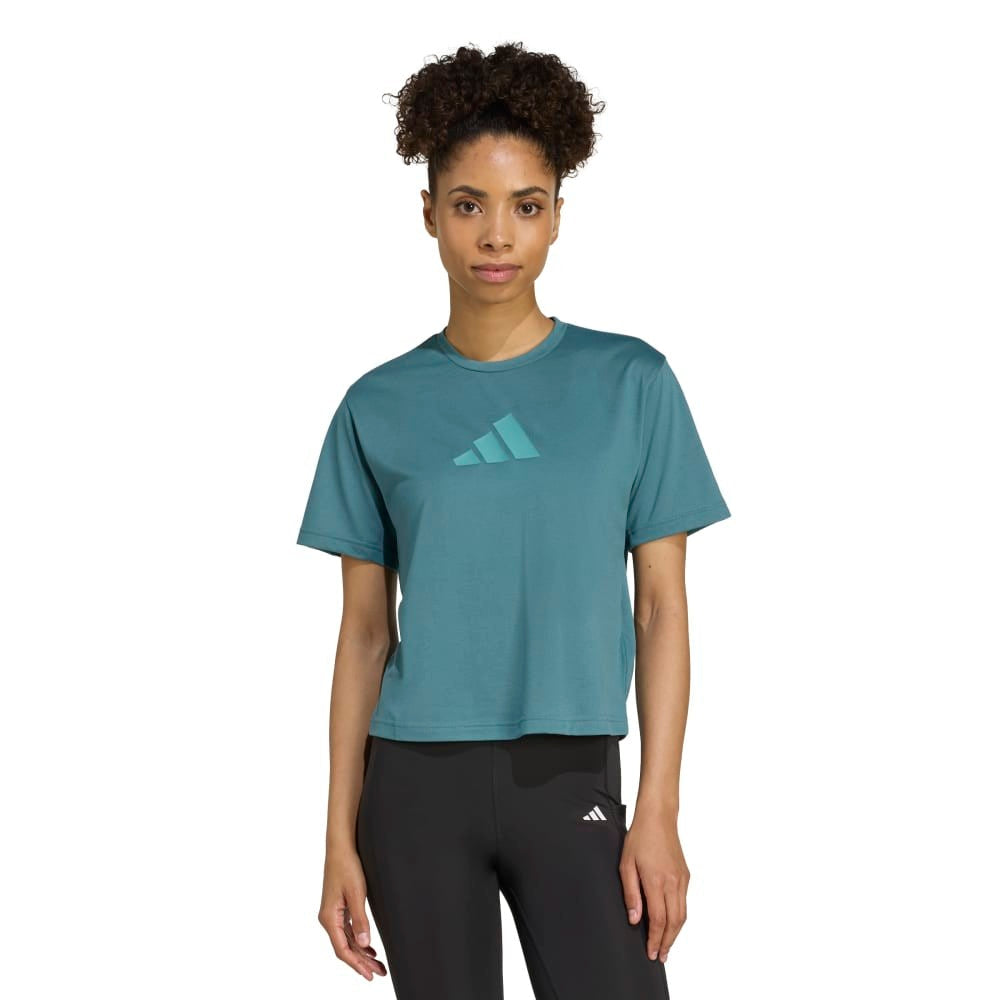 Train Essentials Big Logo Performance Training T-Shirt