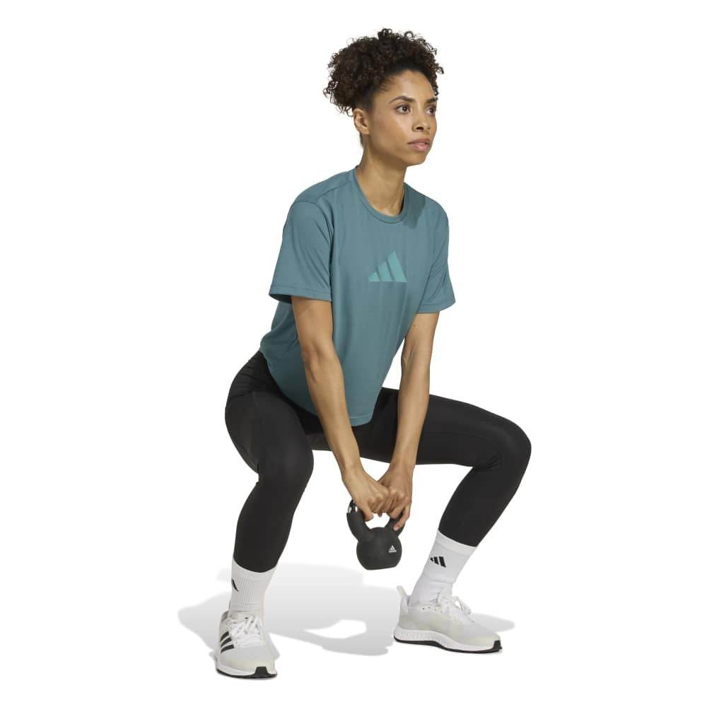 Train Essentials Big Logo Performance Training T-Shirt