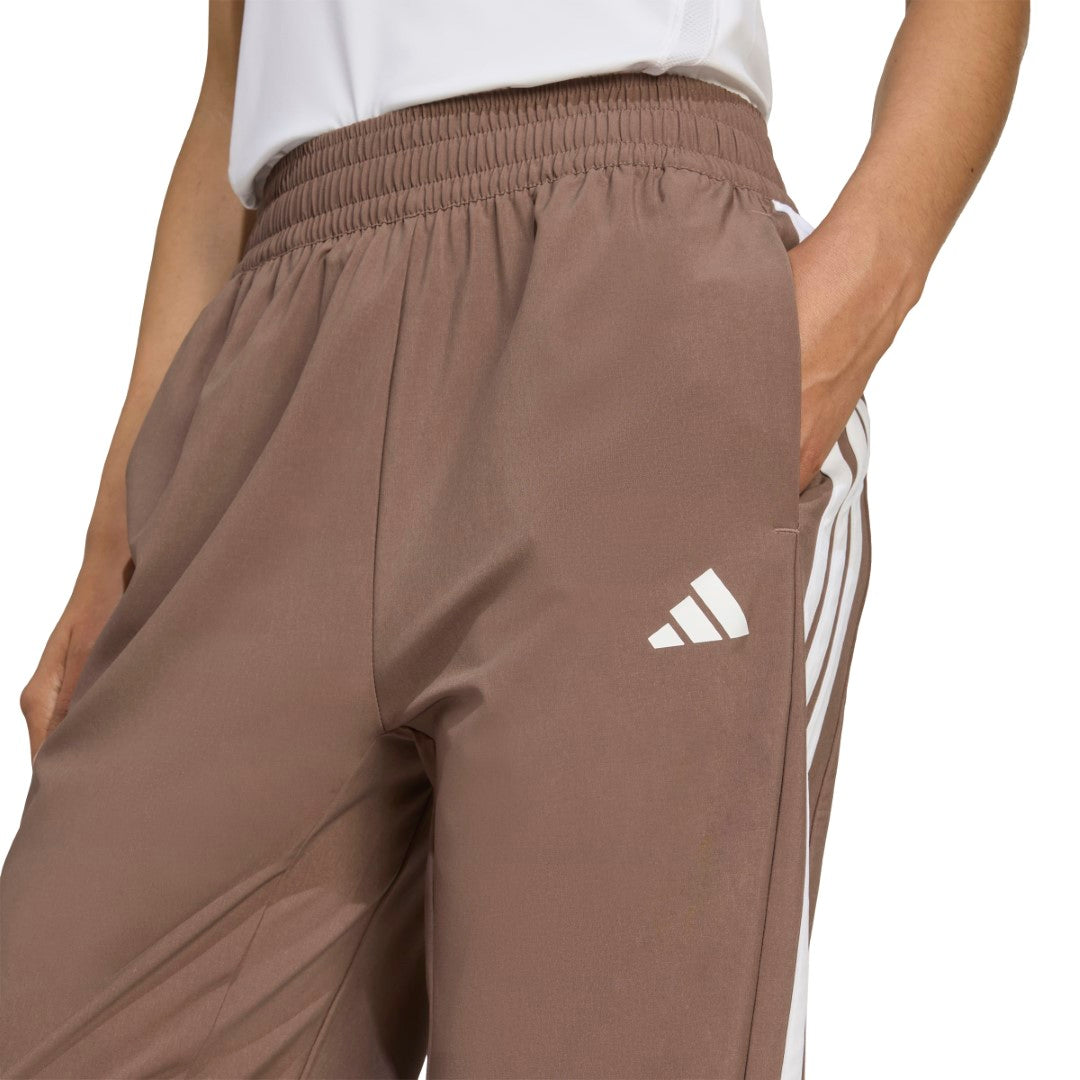 Train Essentials 3-Stripes Woven Joggers
