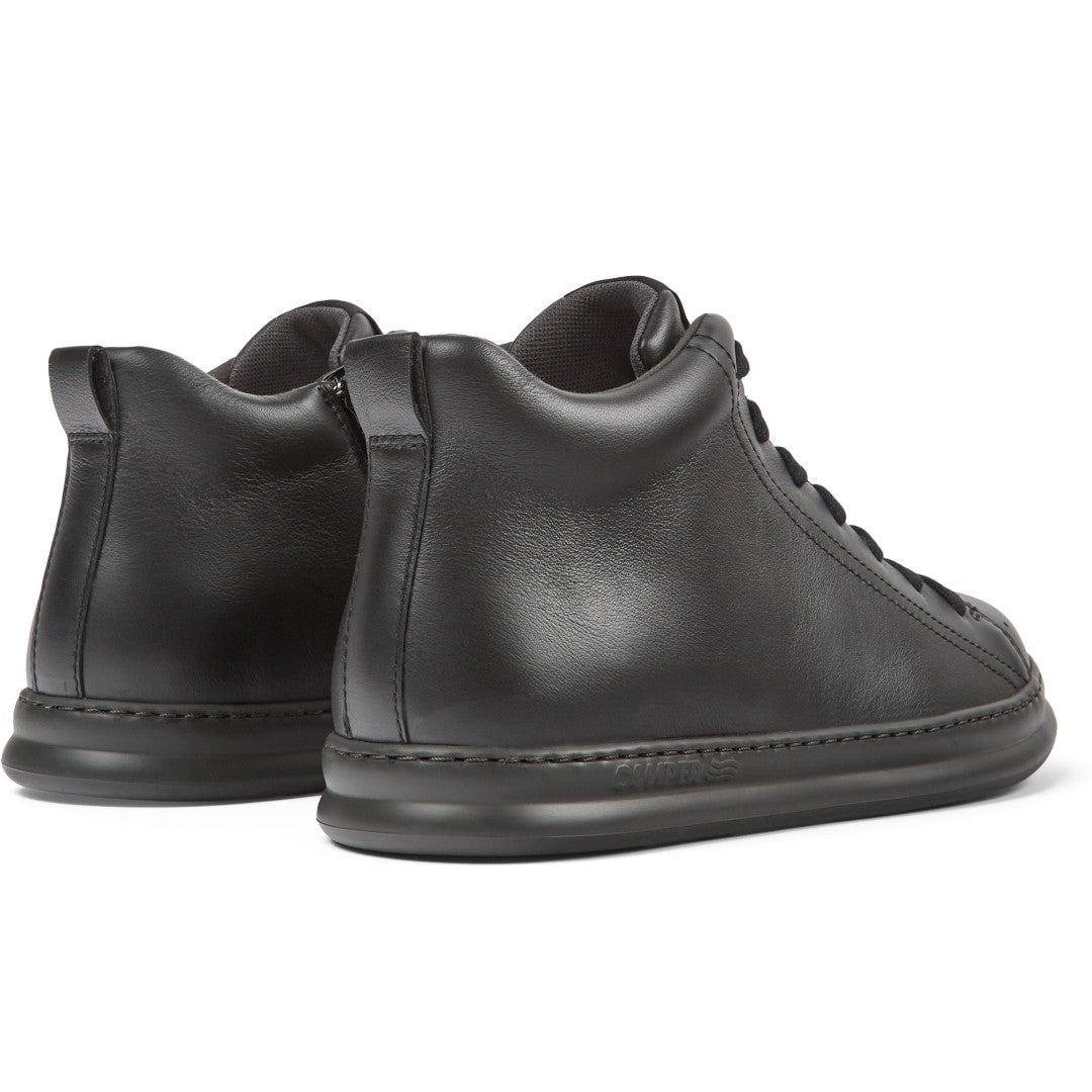Runner Four Lifestyle Shoes