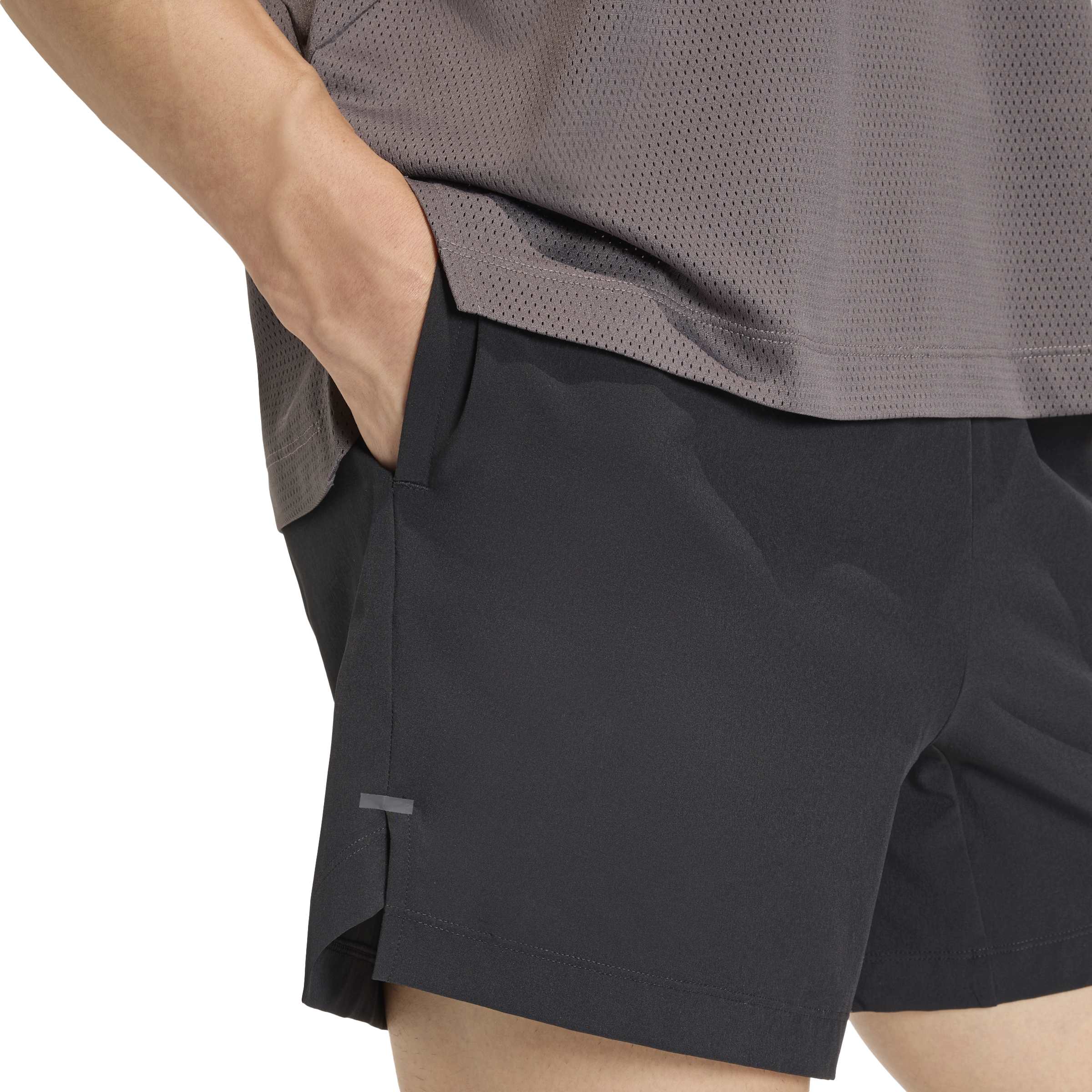 D4T Essentials Shorts