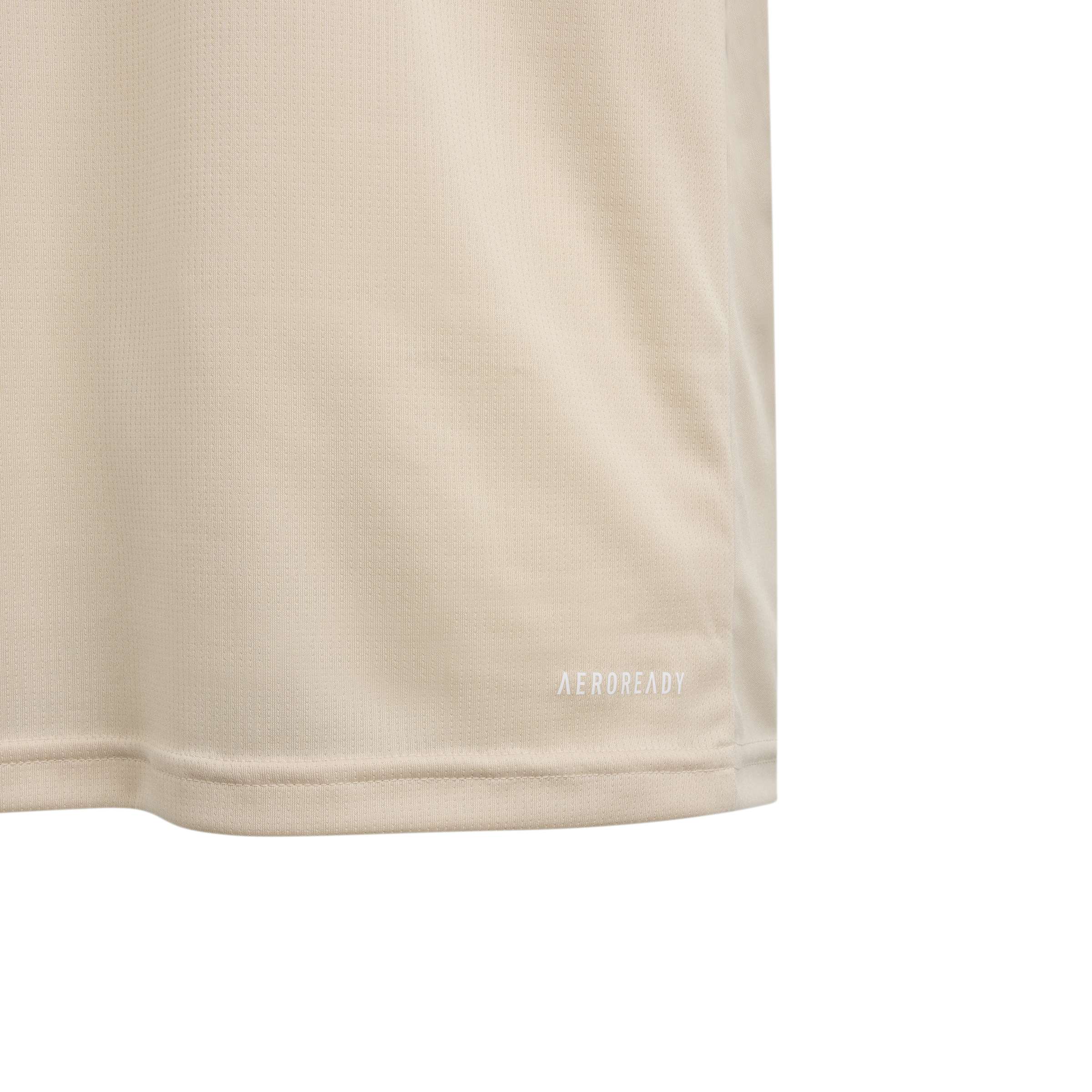 Train Essentials Logo Regular Fit T-Shirt
