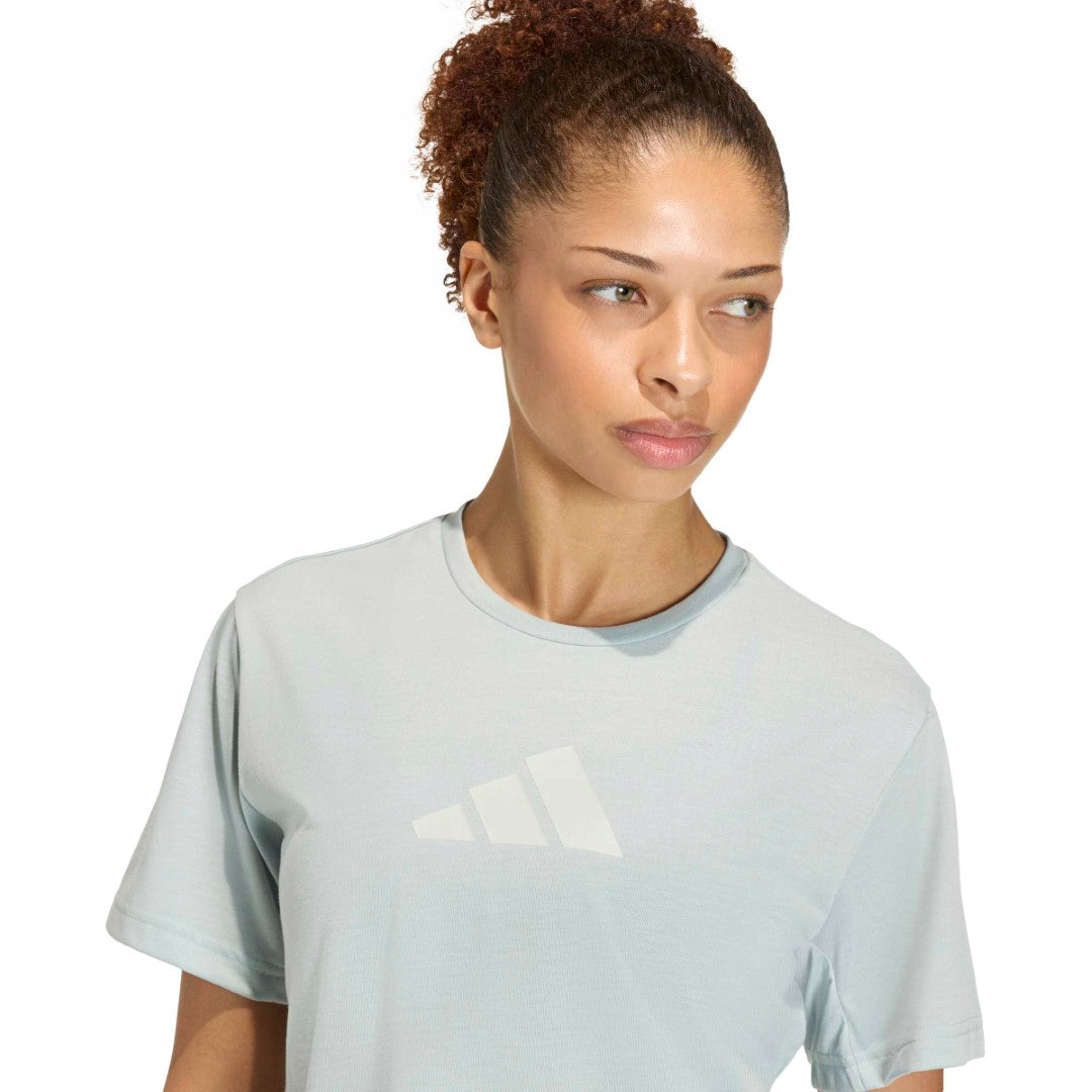 Train Essentials Big Logo Performance Training T-Shirt