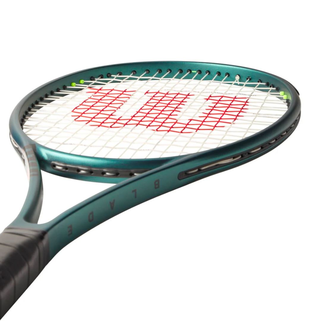 Blade 98 16X19 V9 Tennis Racket