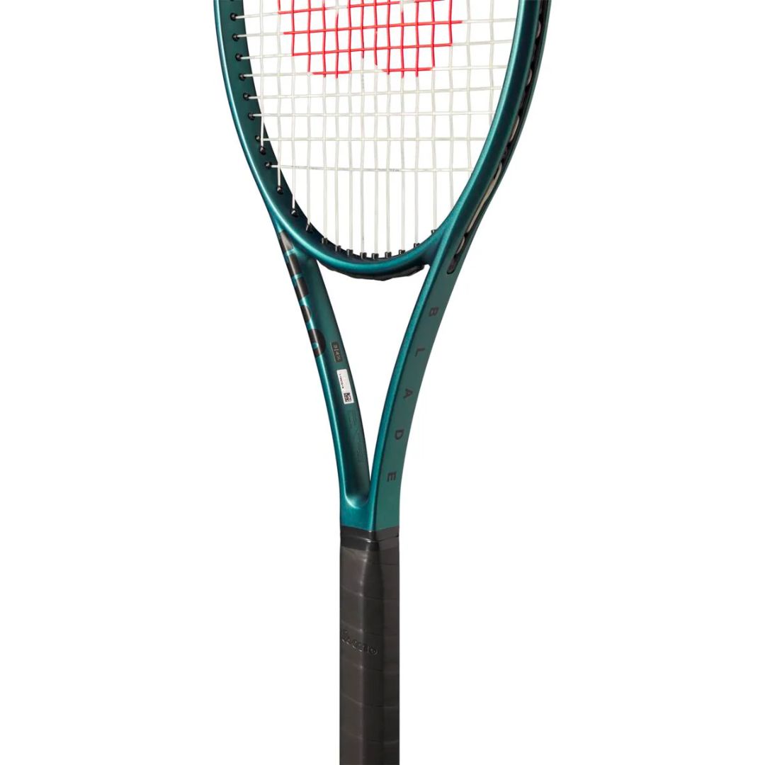 Blade 98 16X19 V9 Tennis Racket