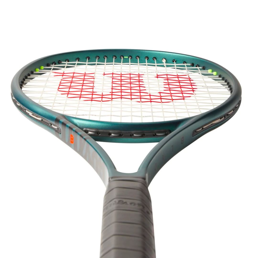 Blade 98 18X20 V9 Tennis Racket