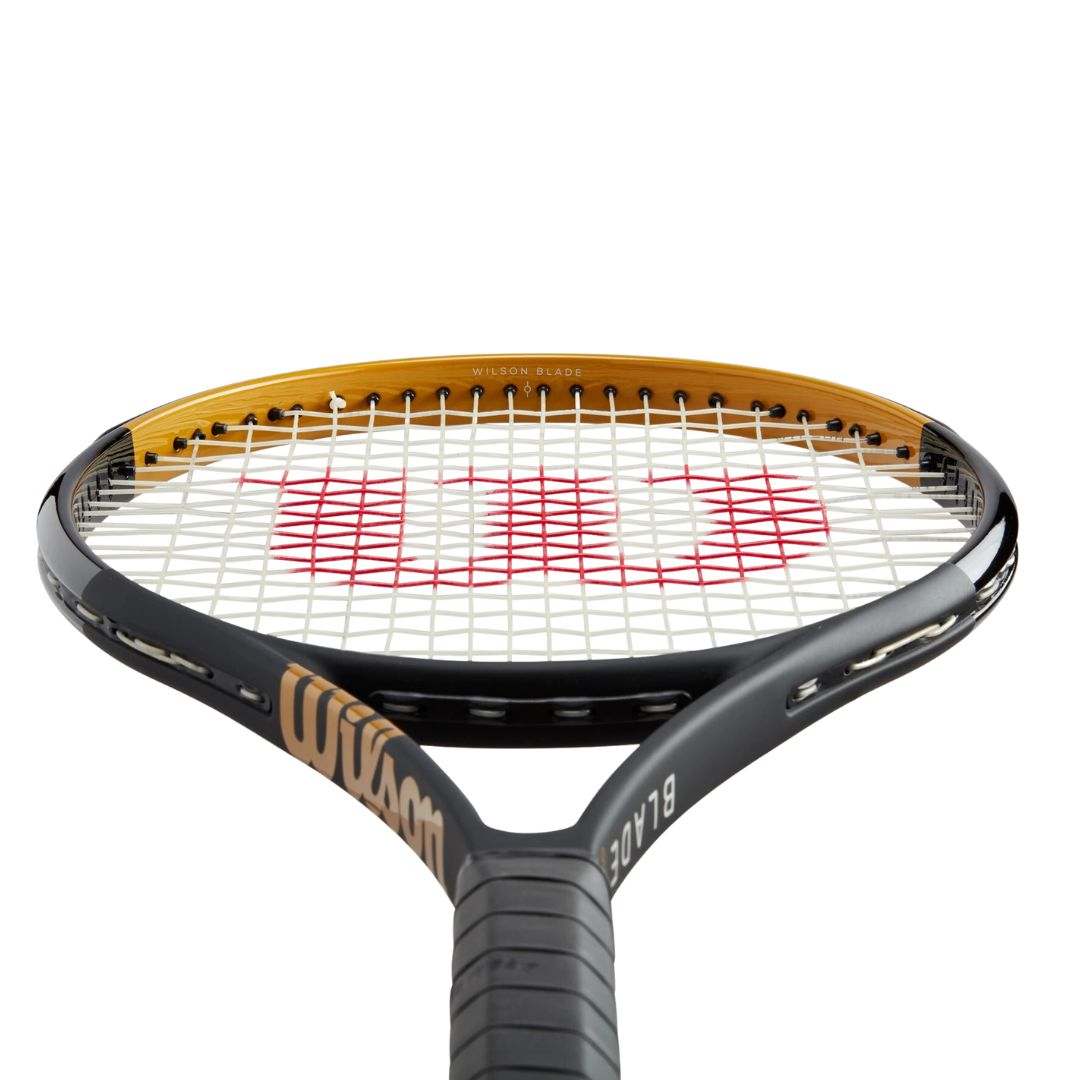 Wilson Unisex Blade 102 SW Autograph V7.0 Frm 2 Tennis Racket