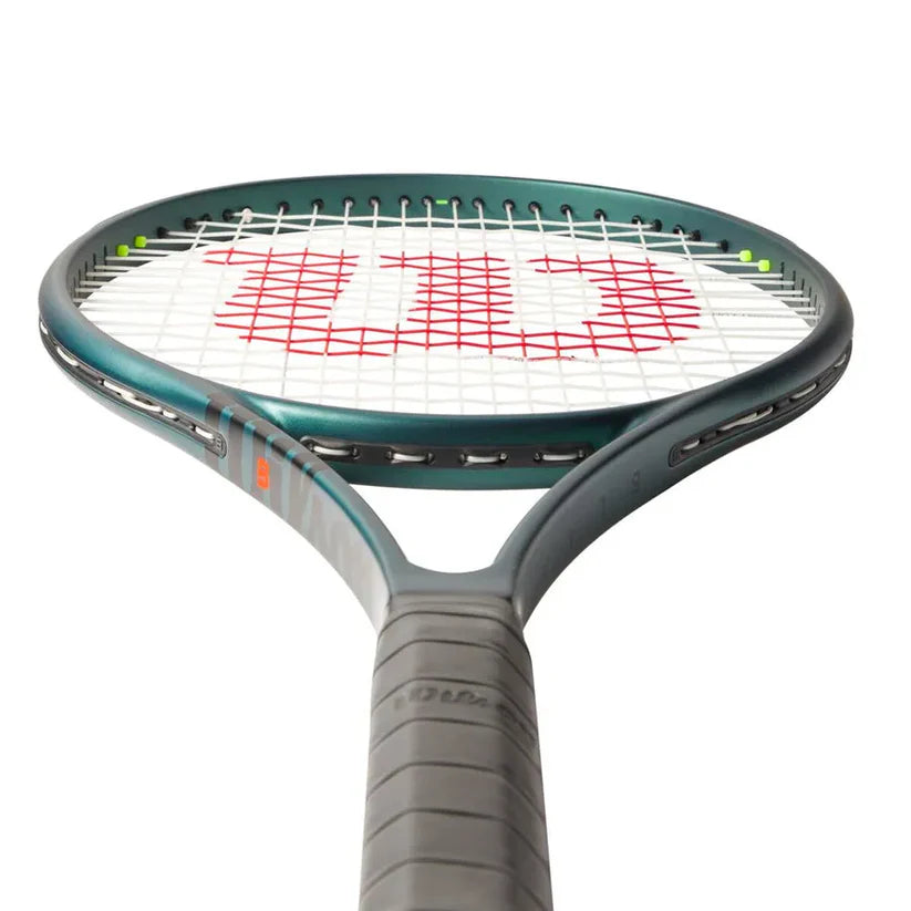Blade 104 V9 Tennis Racket