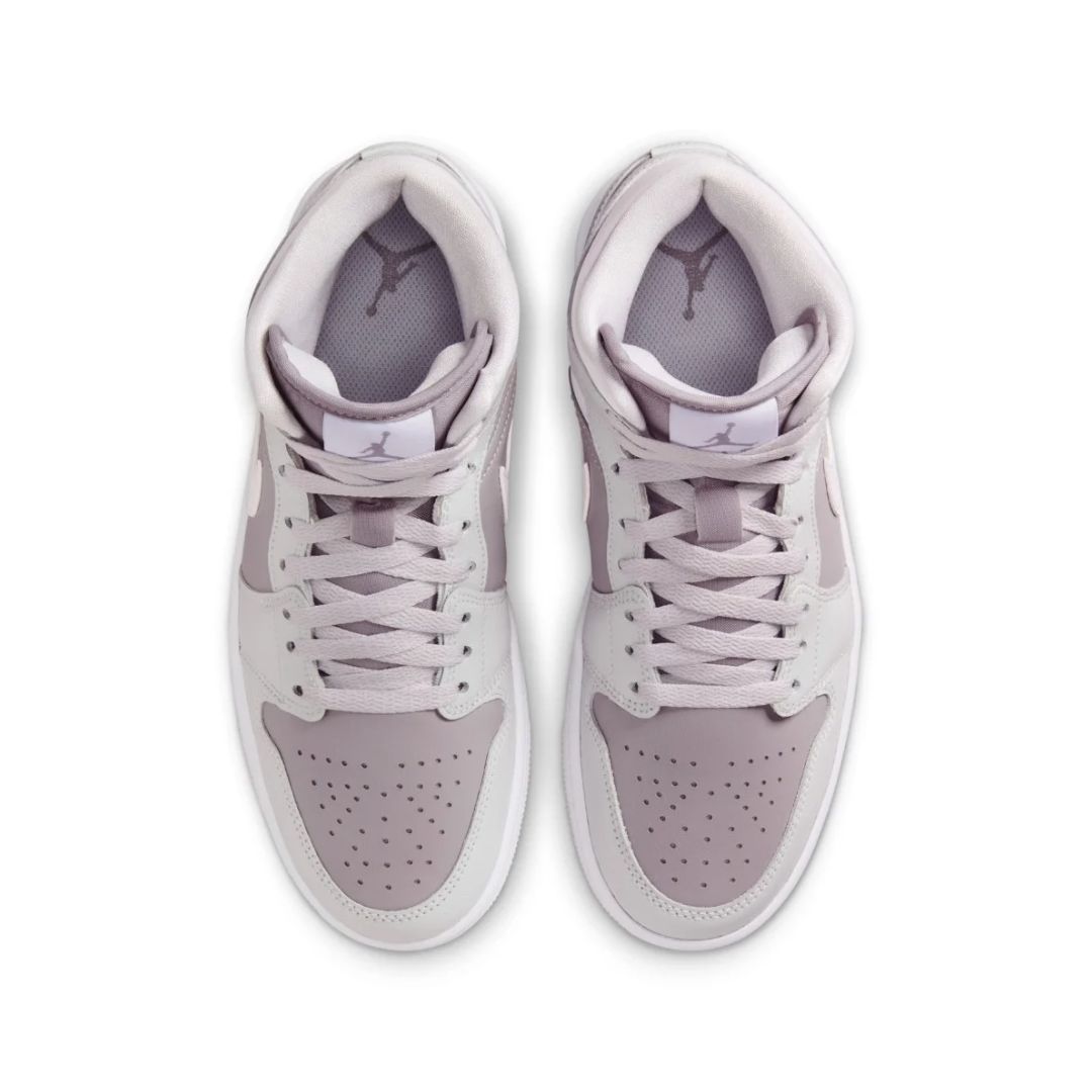 Air Jordan 1 Mid Shoes