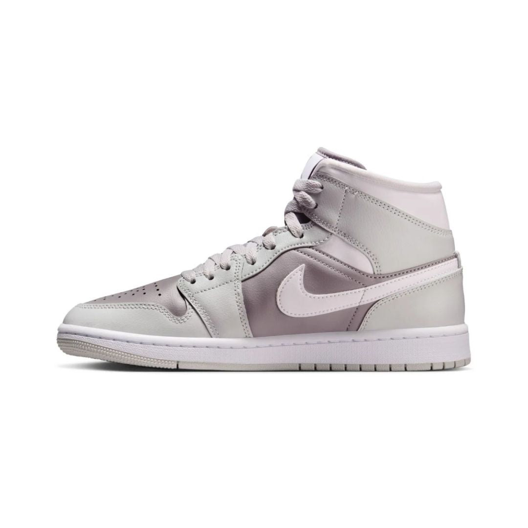 Air Jordan 1 Mid Shoes