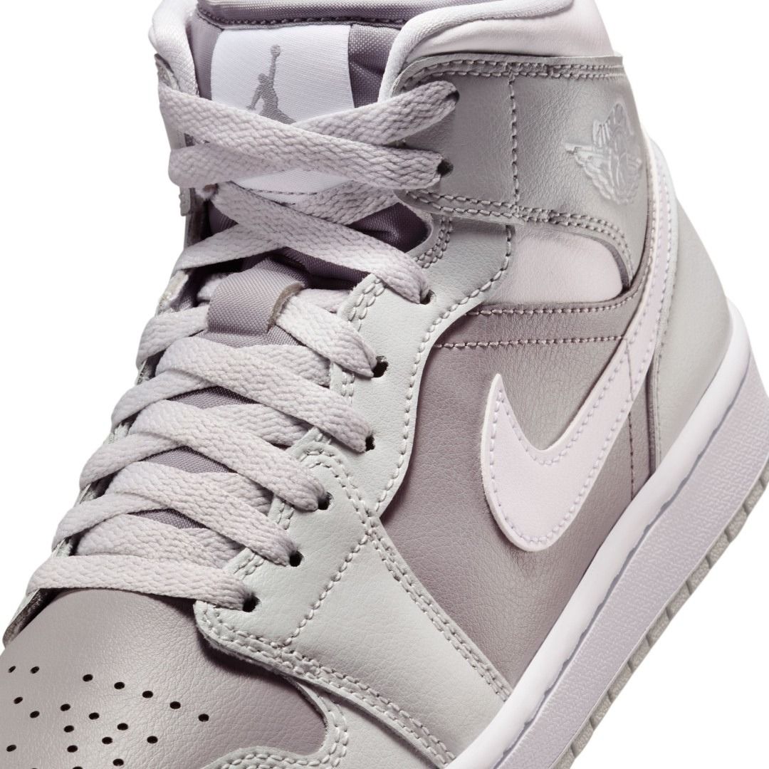 Air Jordan 1 Mid Shoes