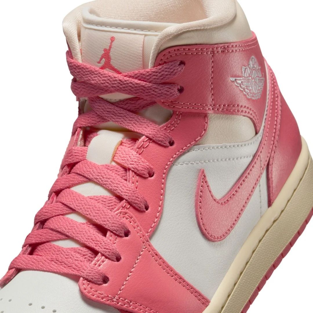 Air Jordan 1 Mid Shoes