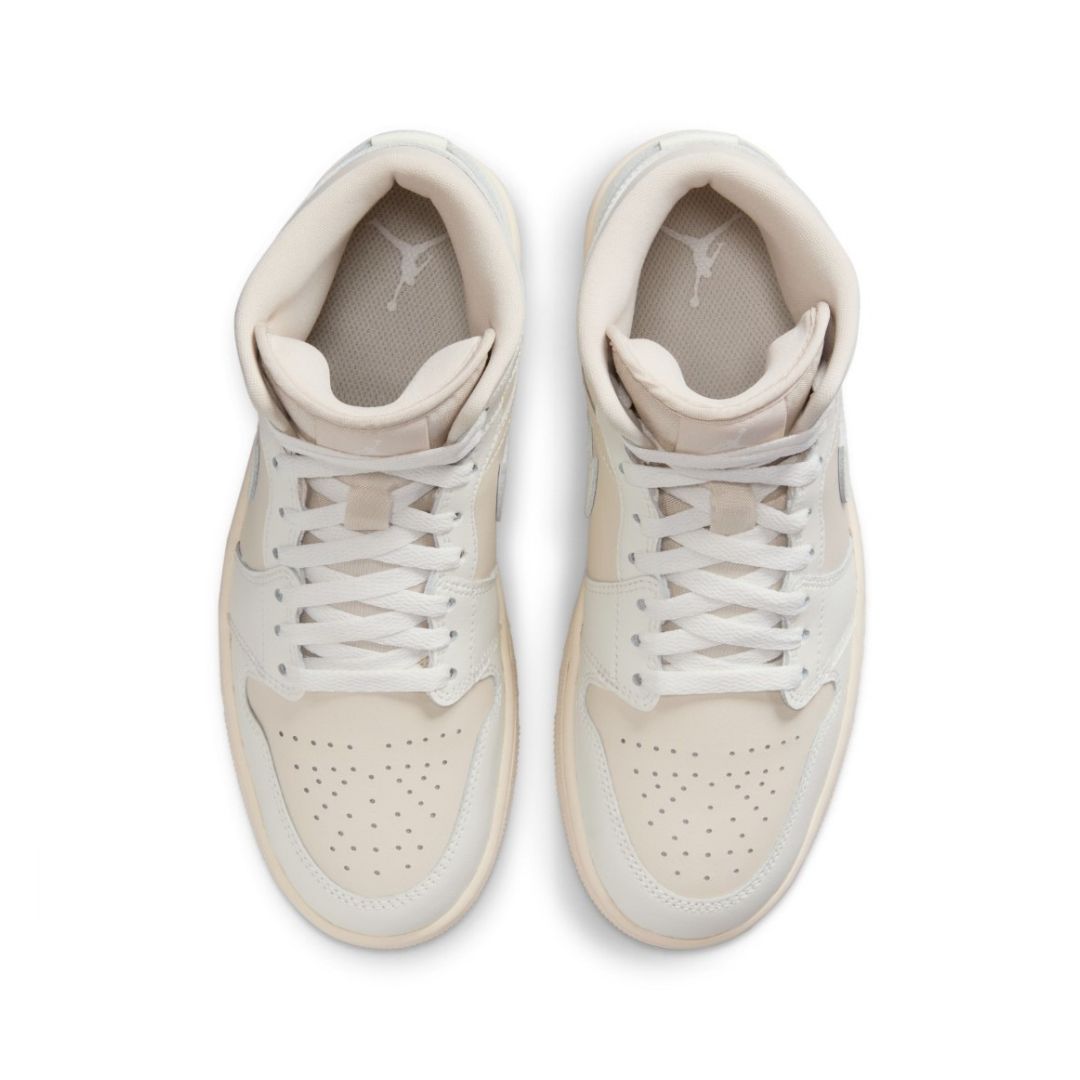 Air Jordan 1 Mid Shoes