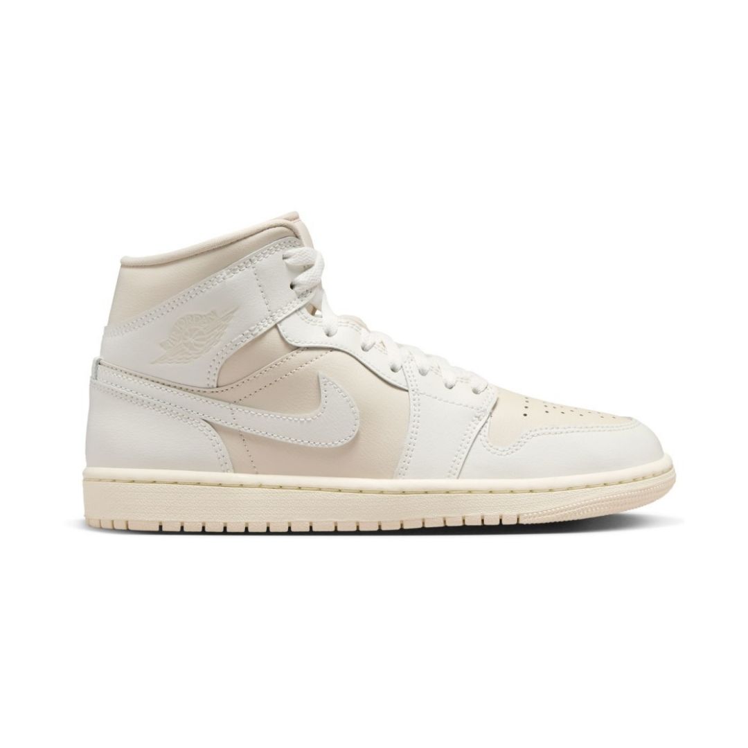 Air Jordan 1 Mid Shoes