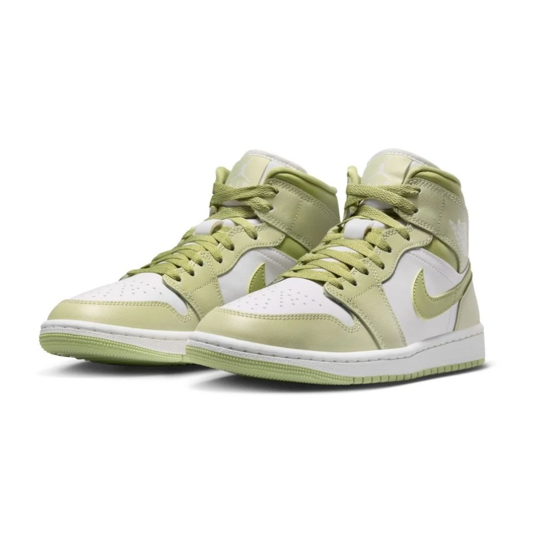 Air Jordan 1 Mid Shoes