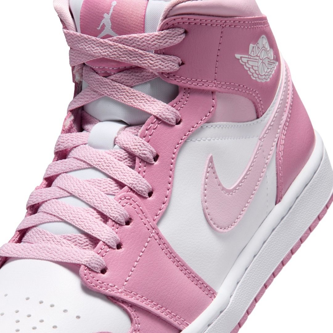 Air Jordan 1 Mid Shoes