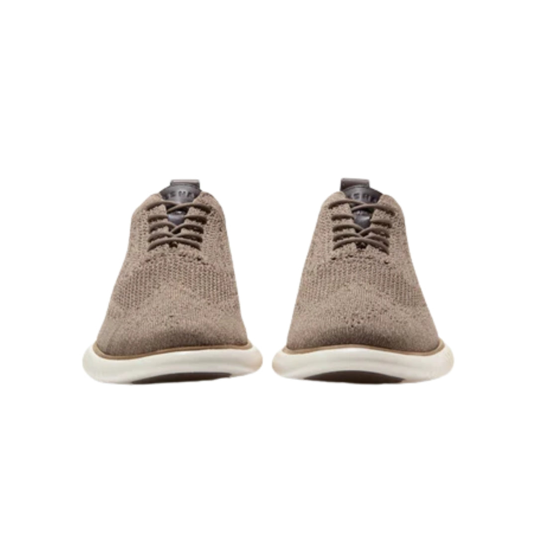 ٢. حذاء زيروجراند ستيتشلايت أوكسفورد لايف ستايل