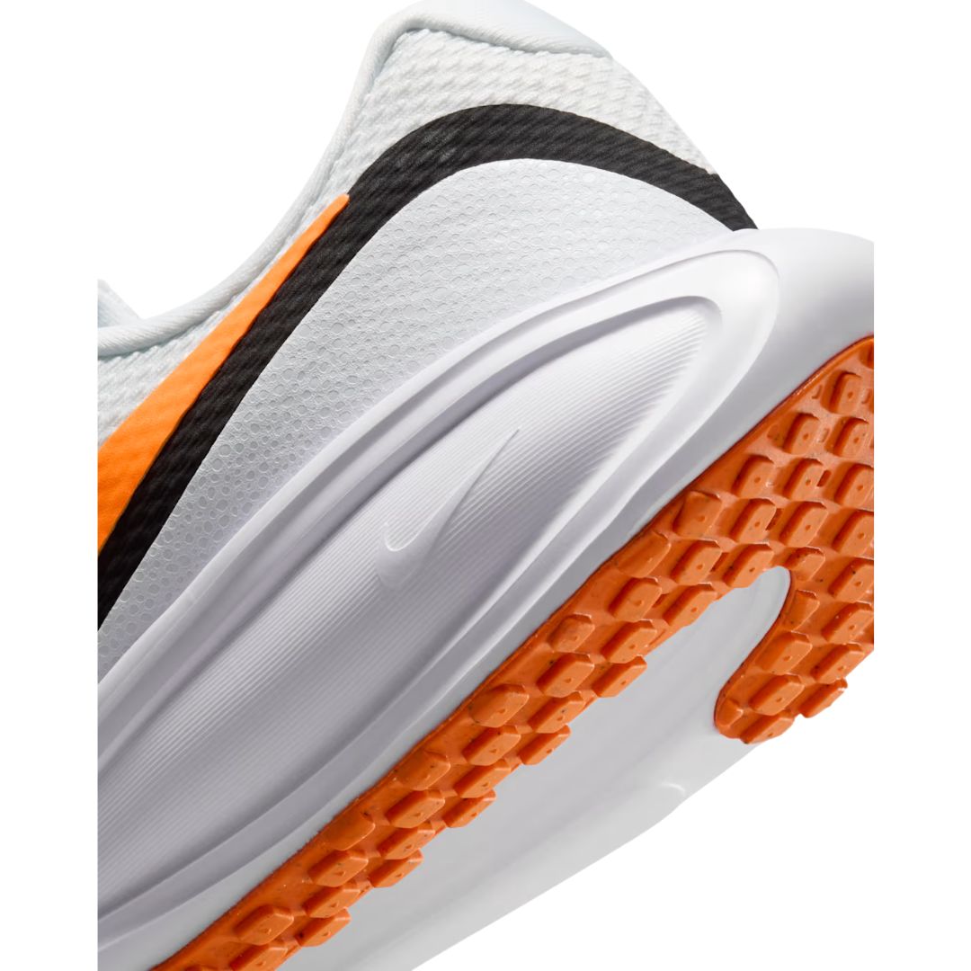 Revolution 8 Road Shoes