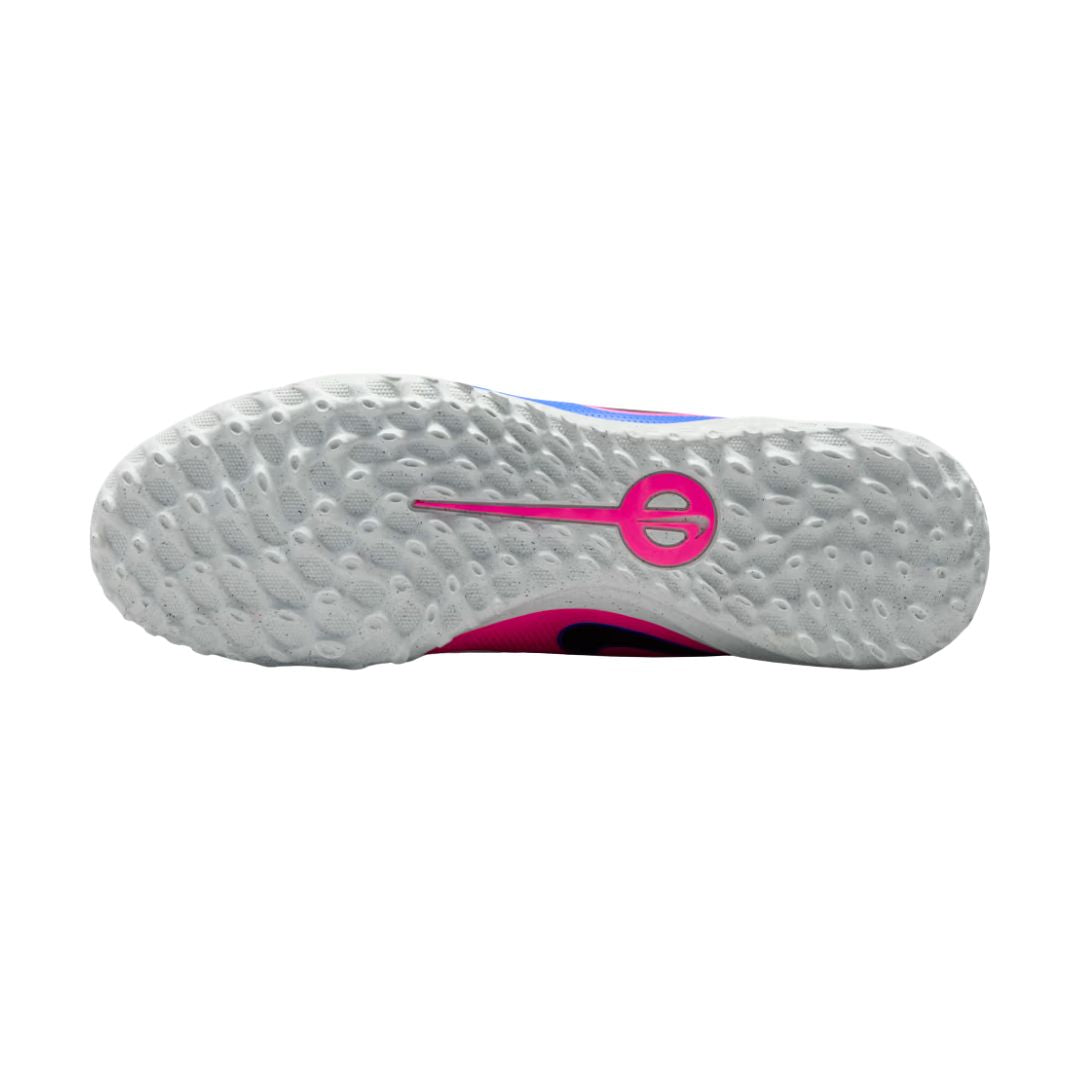 Tiempo Maestro Club Turf Low-Top Soccer Shoes