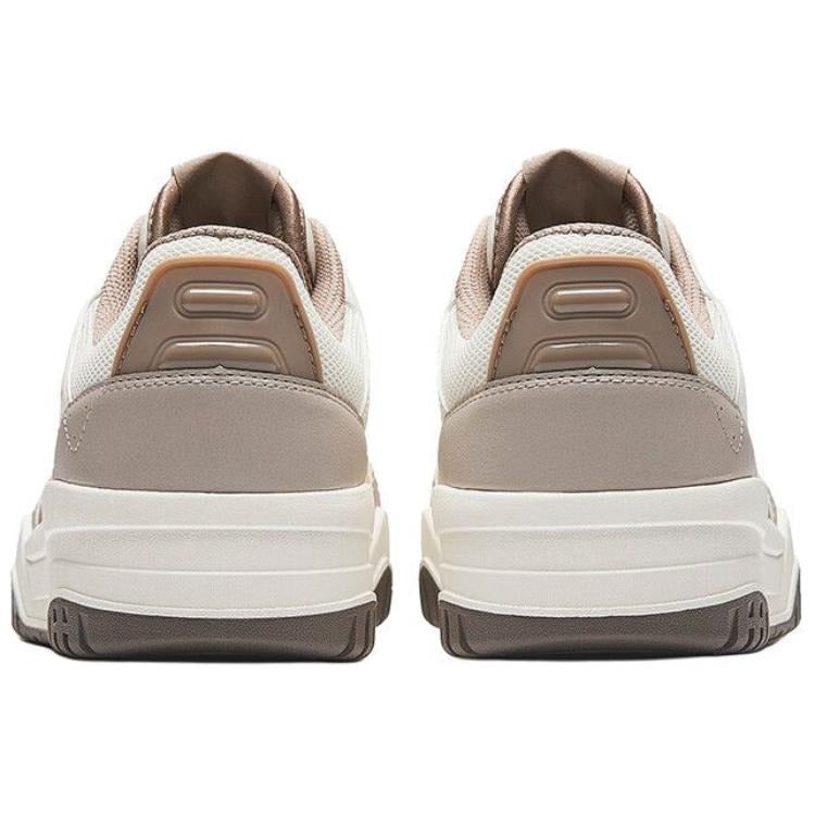 حذاء للاستخدام اليومي A LOGO 