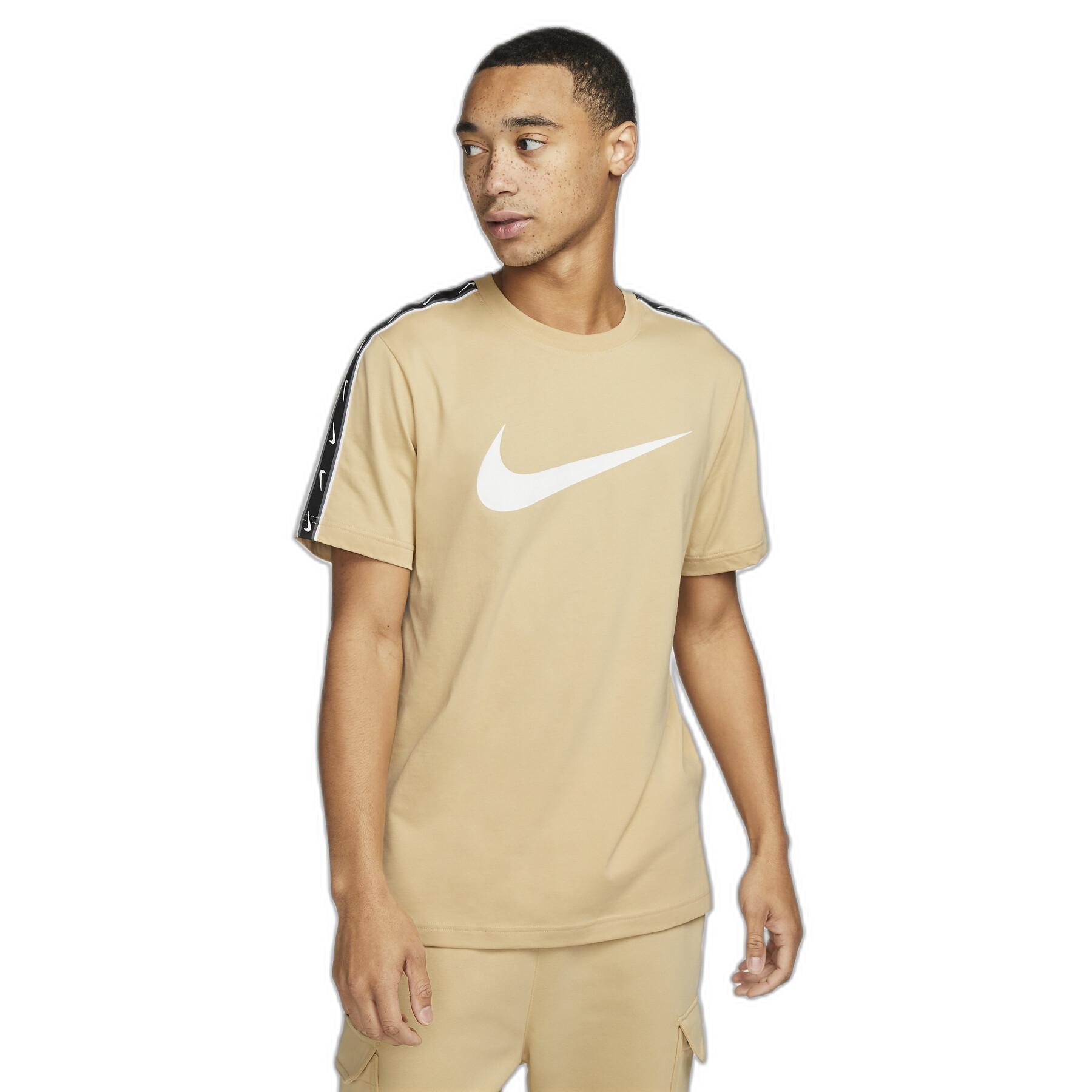 Repeat Swoosh T-shirt