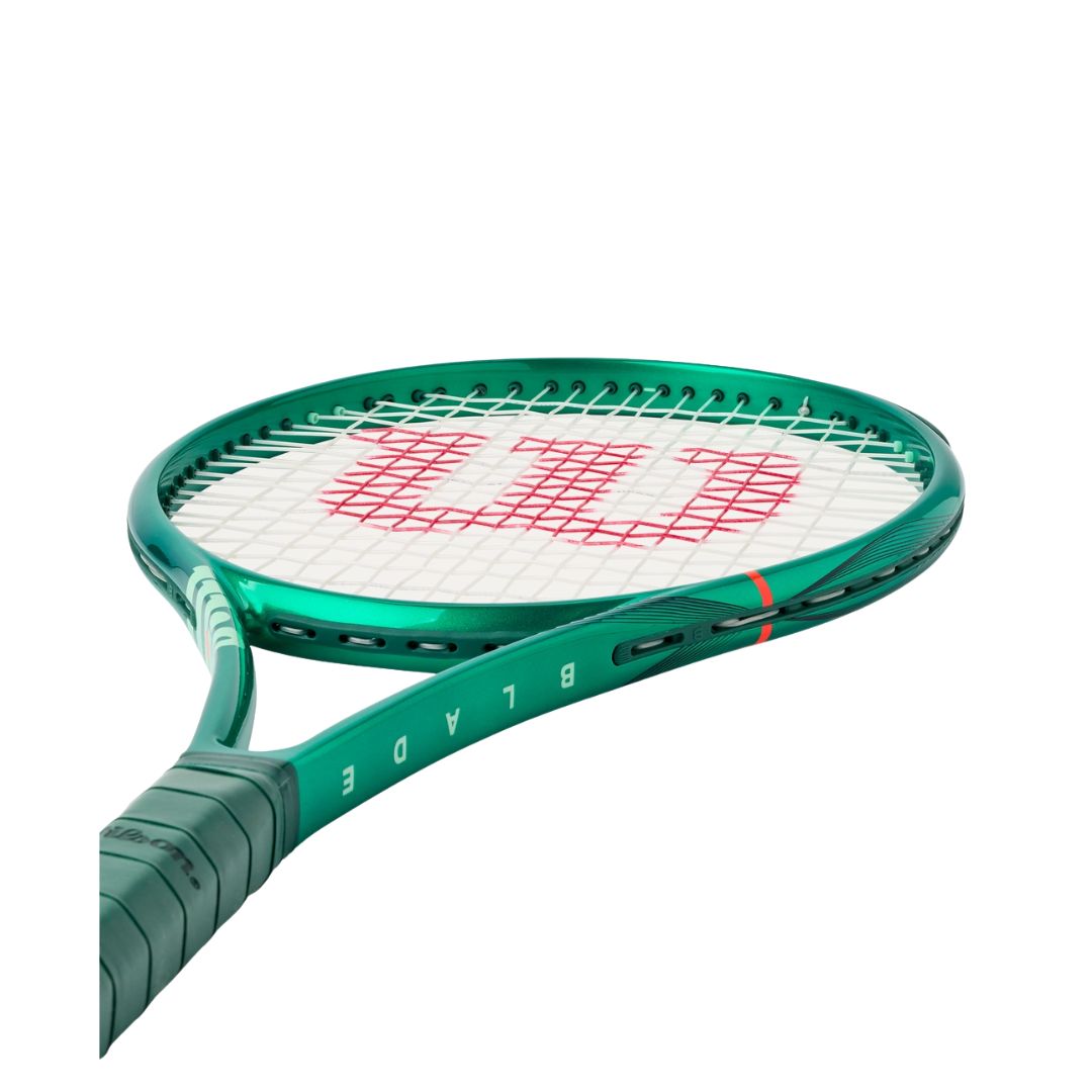 Blade 100 V10 Tennis Racket