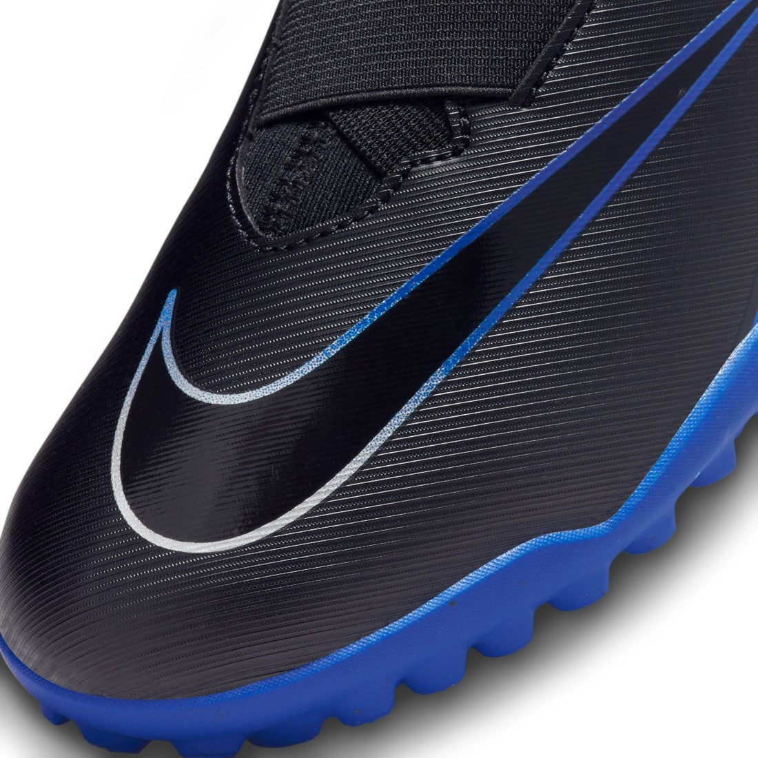 Jr. Mercurial Vapor 15 Academy Soccer Shoes