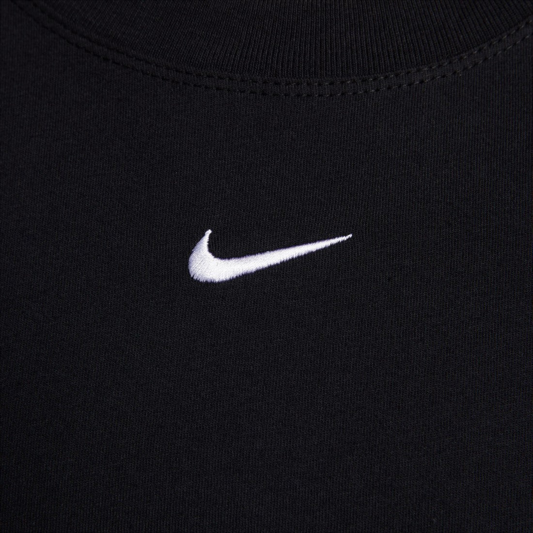 Nike Sportswear Essential T-shirt