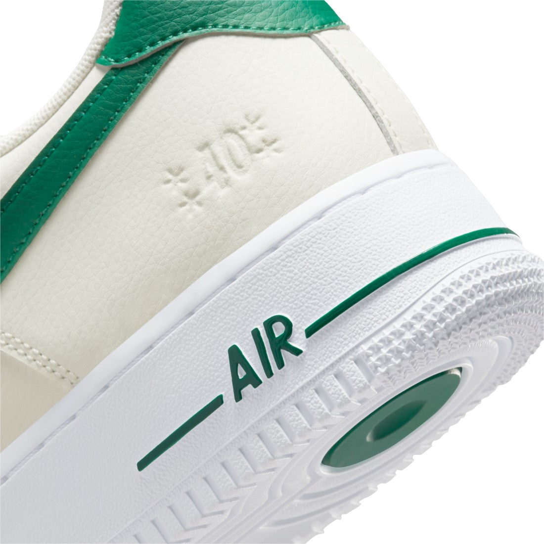 Air Force 1 Low 07 LV8 Lifestyle Shoes