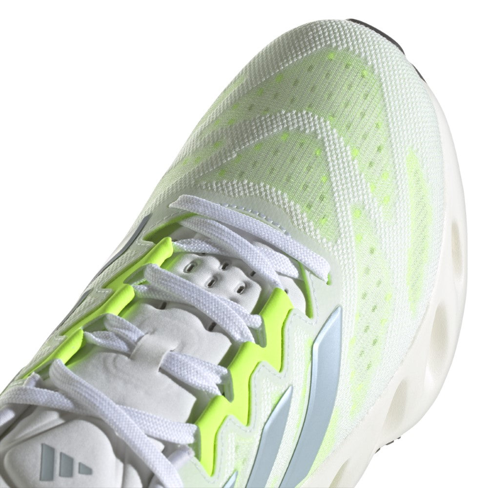 Switch FWD Running Shoes