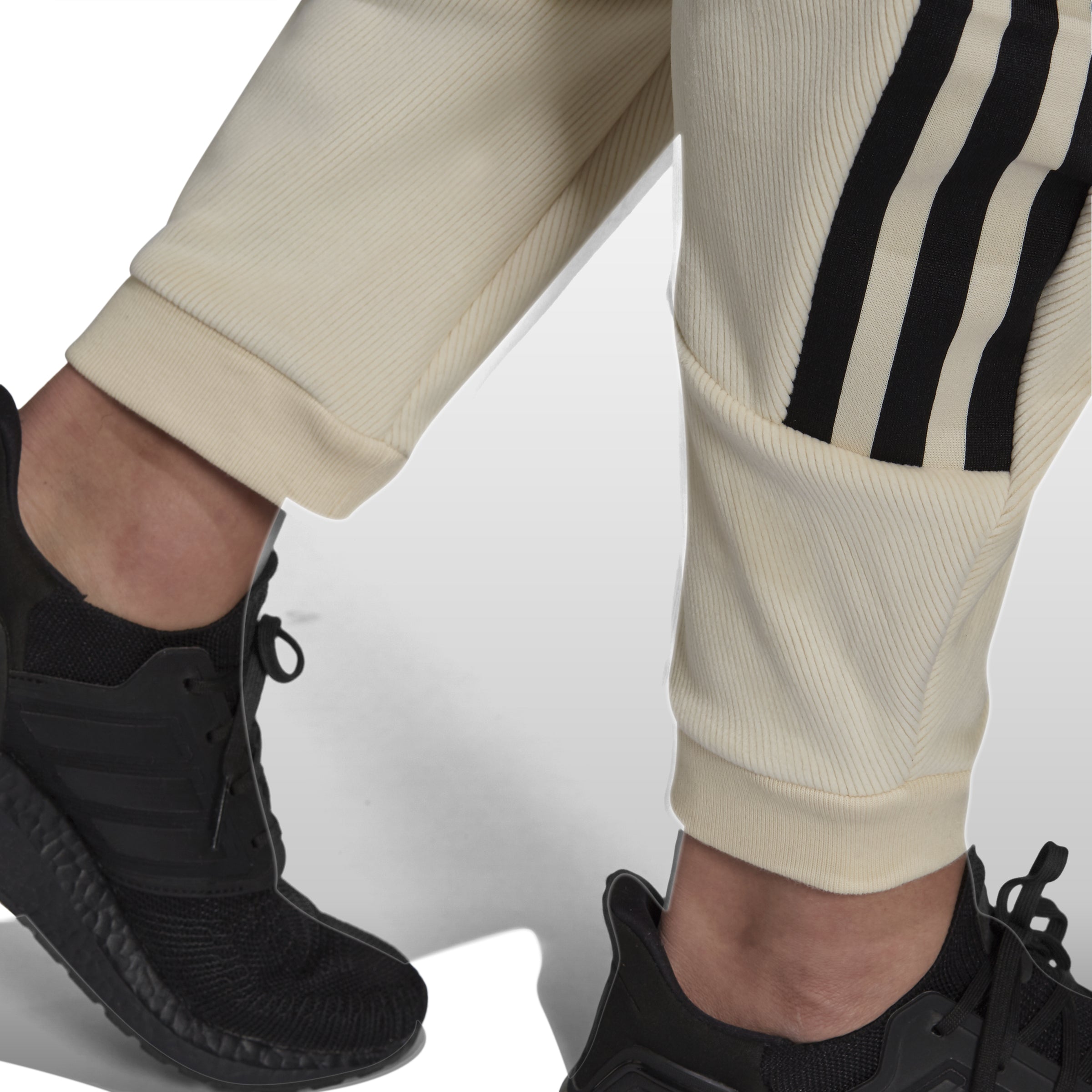 adidas Men Pants  Sportswear Future Icons Premium O-Shaped Joggers